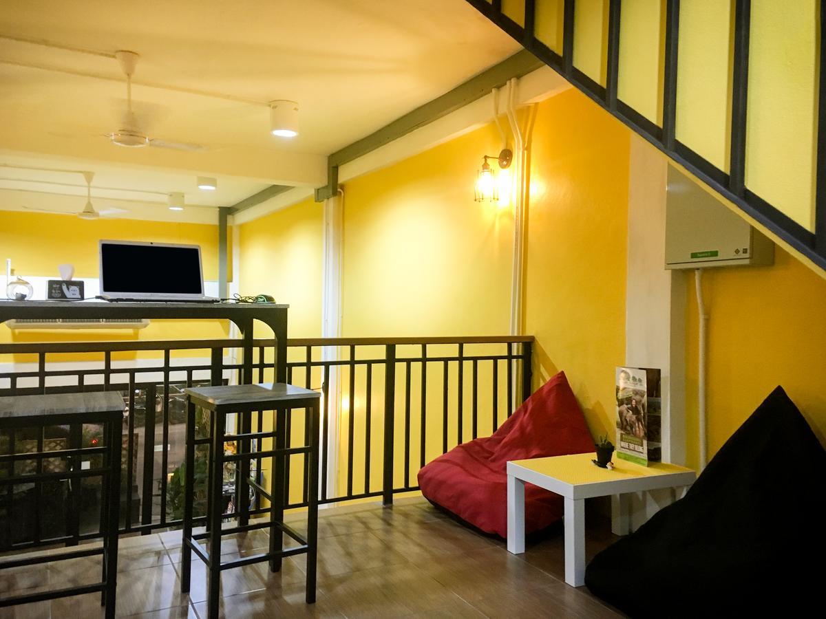 Хостел Artistel (Adults Only) Чиангмай Экстерьер фото